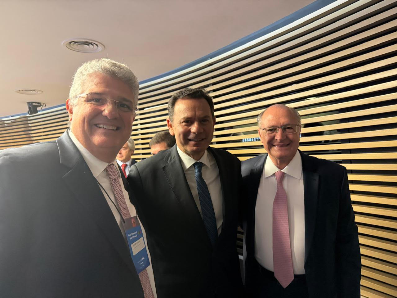 O Presidente da Associação Brasileira dos Produtores Exportadores de Frutas (Abrafrutas), Guilherme Coelho, esteve reunido com o vice-presidente do Brasil, Geraldo Alckimin, e com o primeiro-ministro de Portugal, Luís Montenegro, em São Paulo-SP.